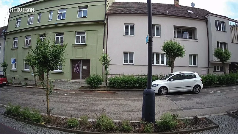 Denní záběr – HIKVISION